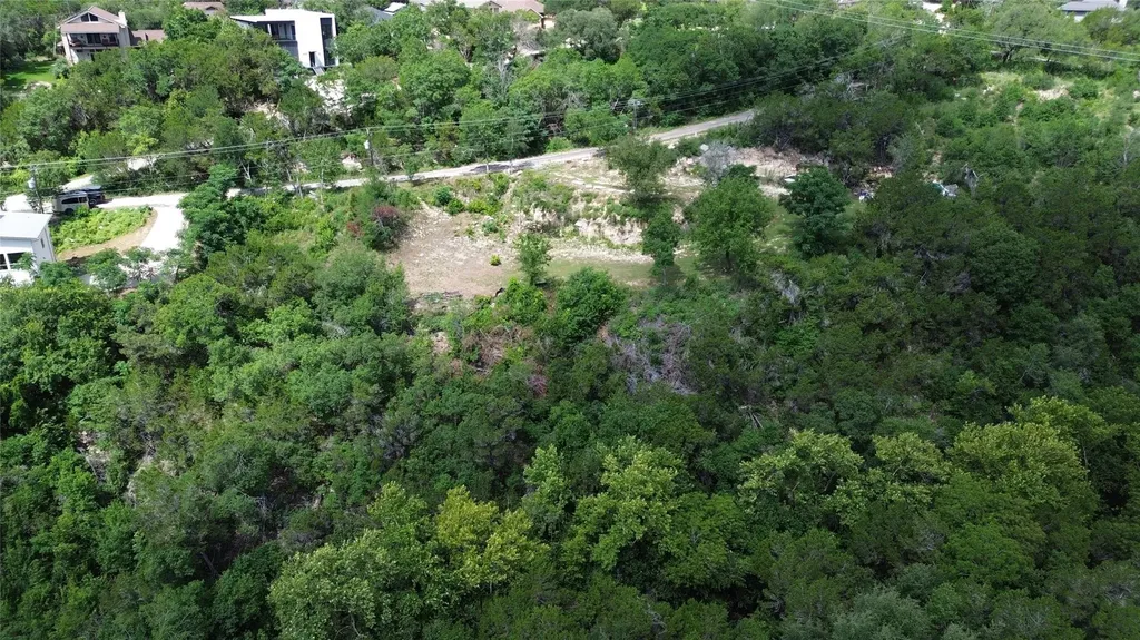 3109, 3111, 3113 Geronimo Trail Austin TX 78734