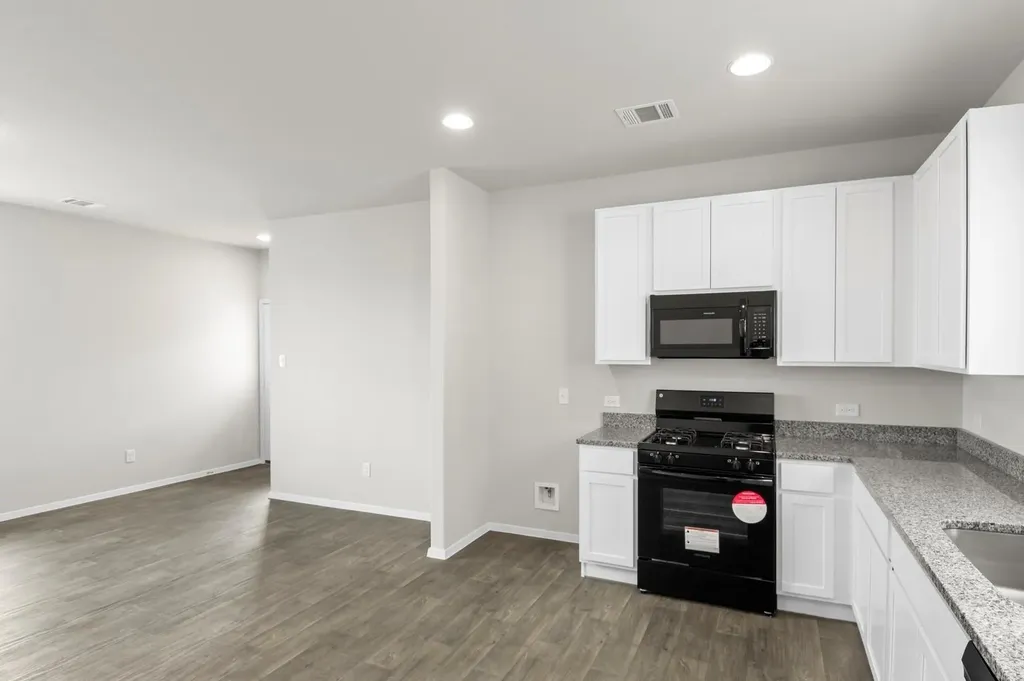 2963 Winding Creek Road Kyle TX 78640