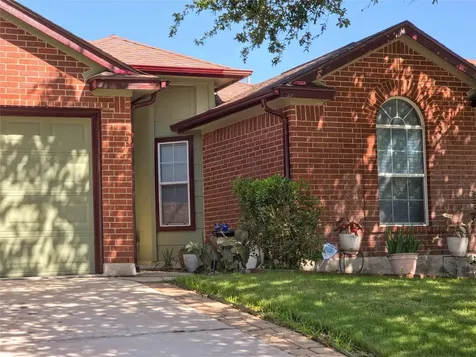 226 Lakemont Drive Hutto TX 78634