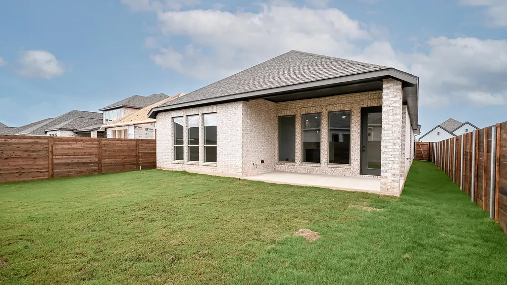 308 Watersong Bend Lockhart TX 78644