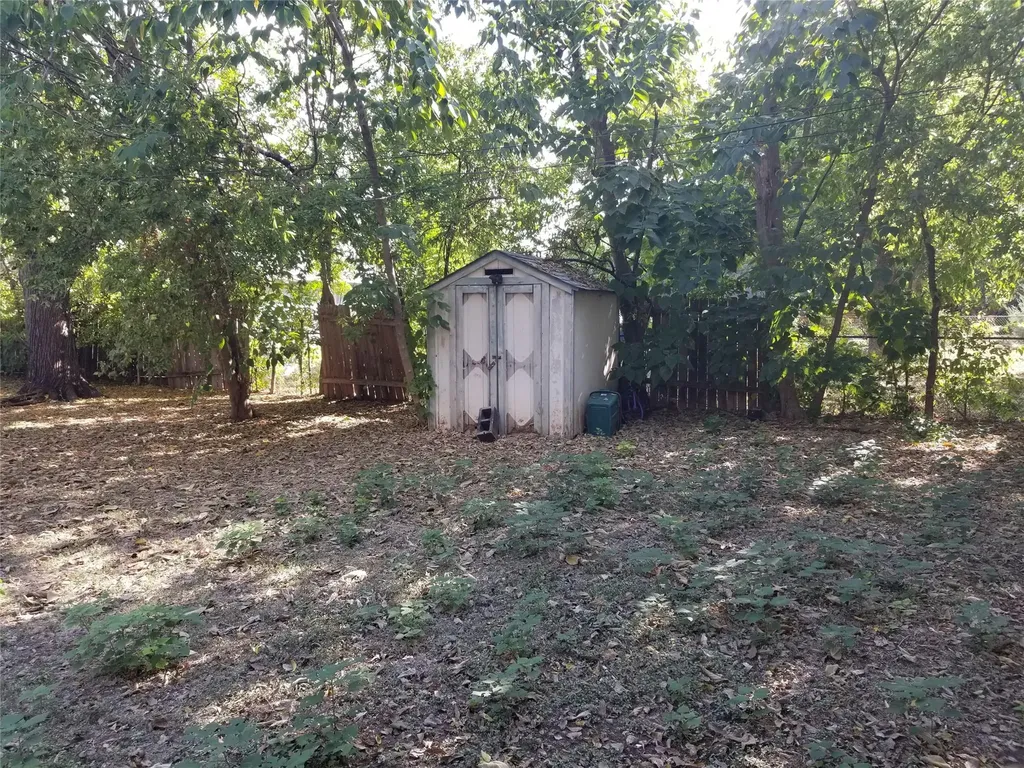 1607 Sylvan Glade Austin TX 78745