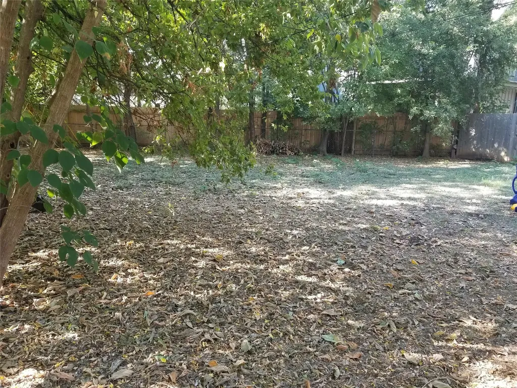 1607 Sylvan Glade Austin TX 78745