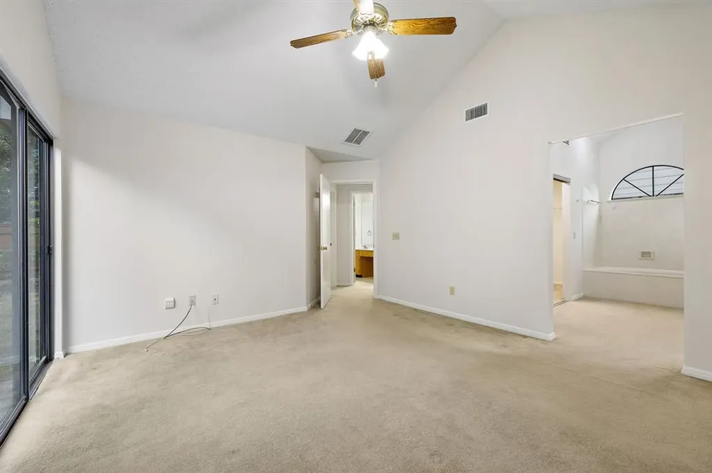 8302 Mendota Cove Austin TX 78717