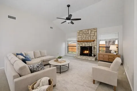 8302 Mendota Cove Austin TX 78717