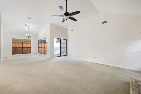 8302 Mendota Cove Austin TX 78717