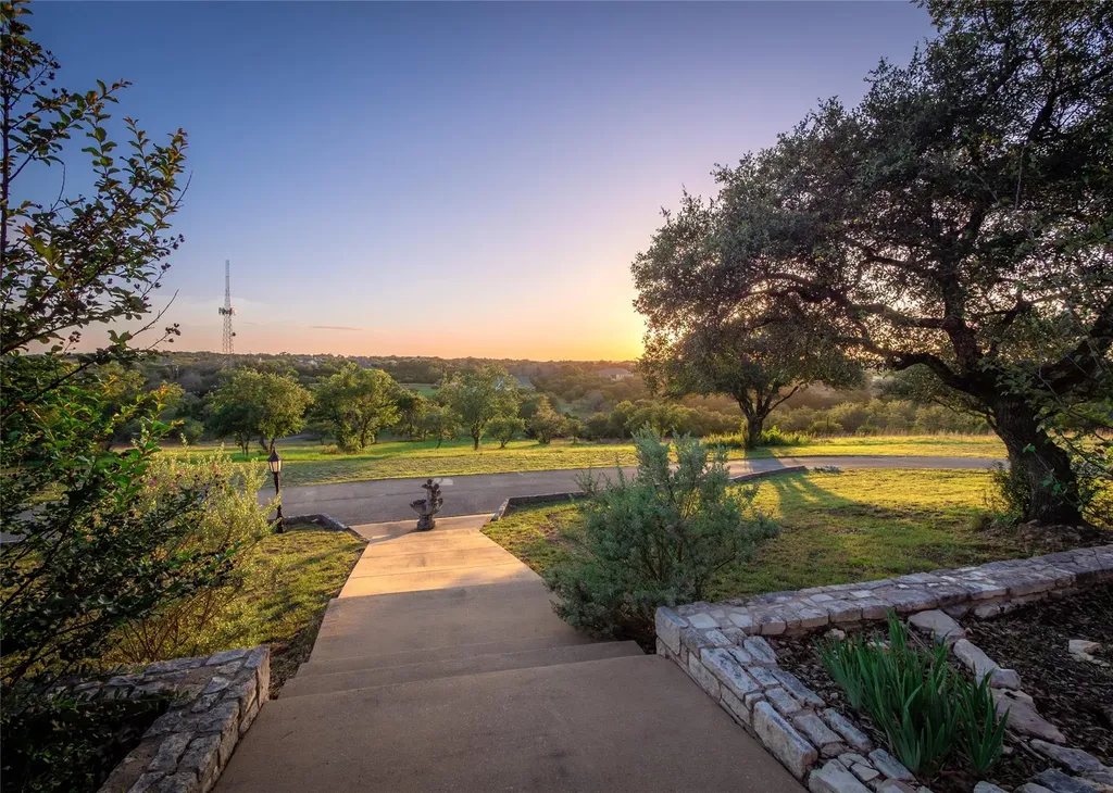 360 Sunset Ridge Liberty Hill TX 78642