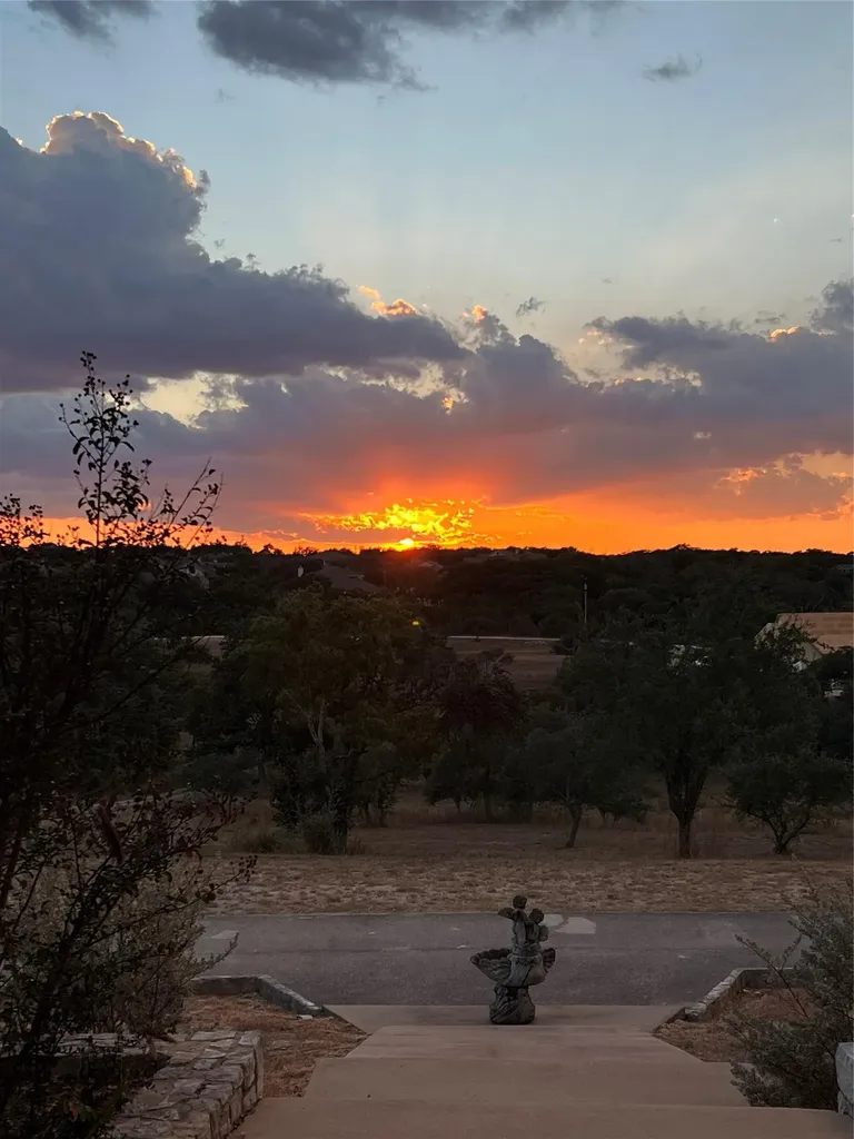 360 Sunset Ridge Liberty Hill TX 78642