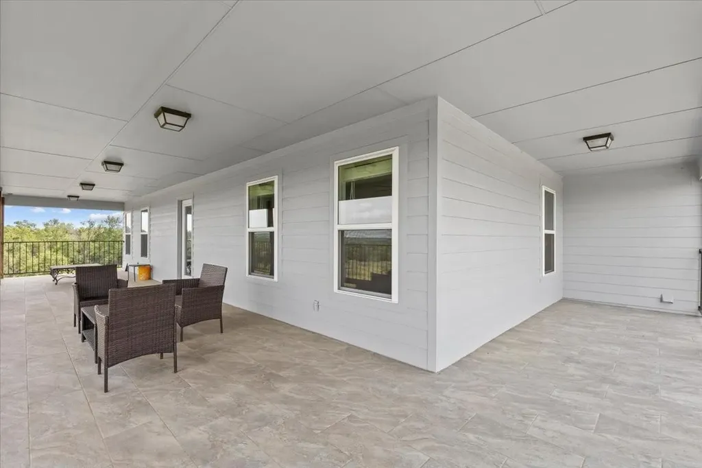 1883 Watterson Road Red Rock TX 78662