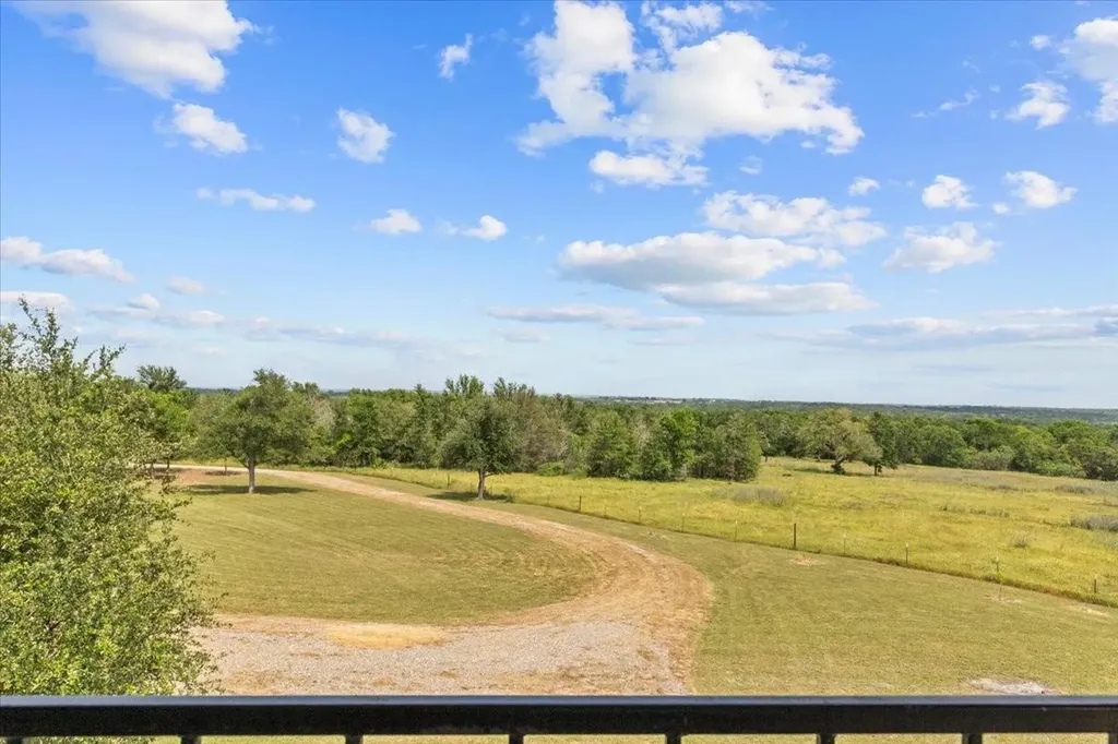 1883 Watterson Road Red Rock TX 78662