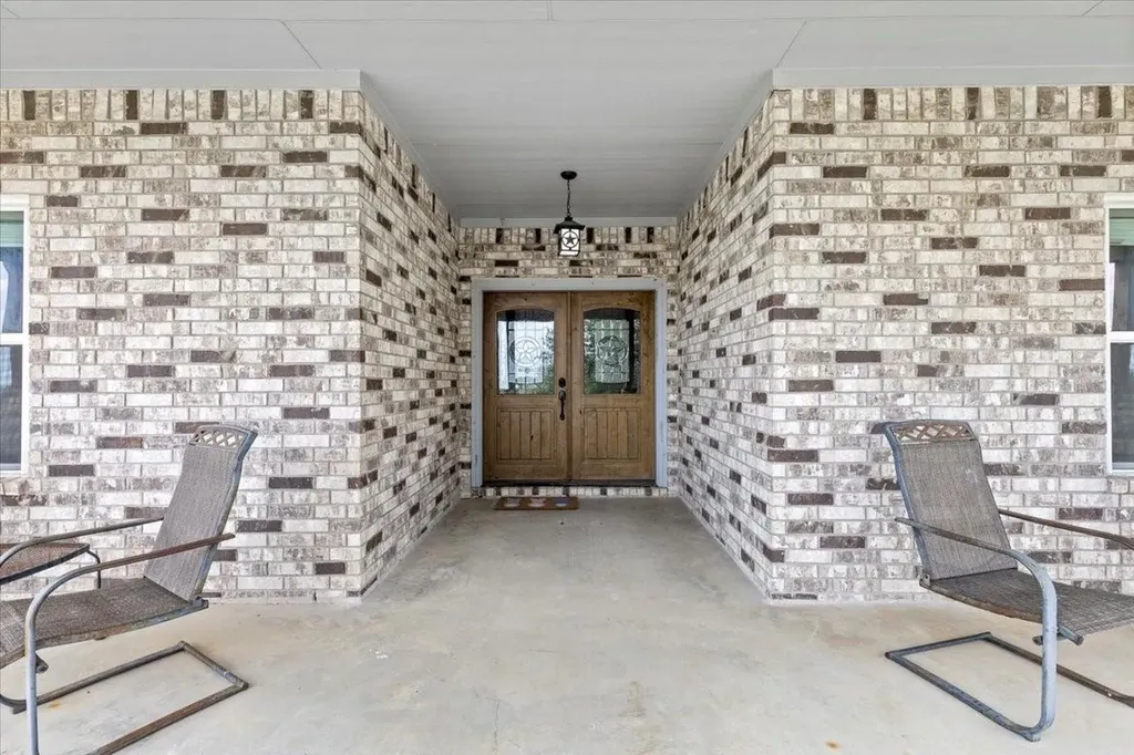 1883 Watterson Road Red Rock TX 78662