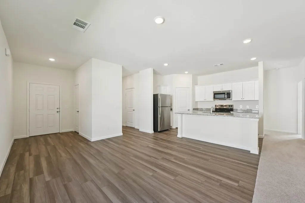 204 Sunlight Lake Boulevard Hutto TX 78634