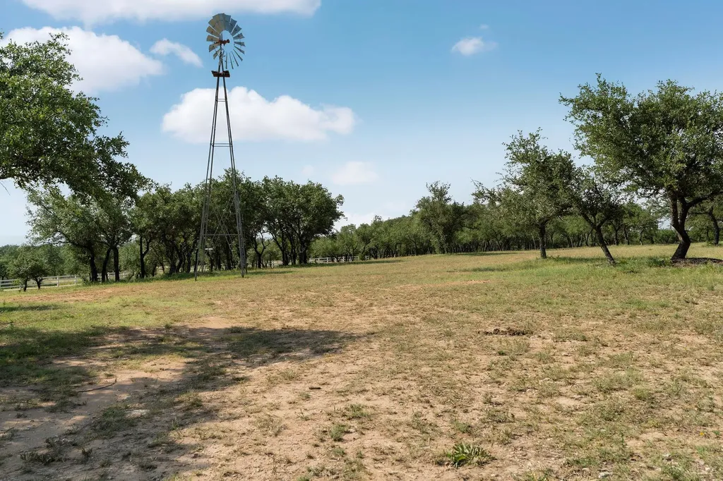 21311 Hamilton Pool Road Dripping Springs TX 78620