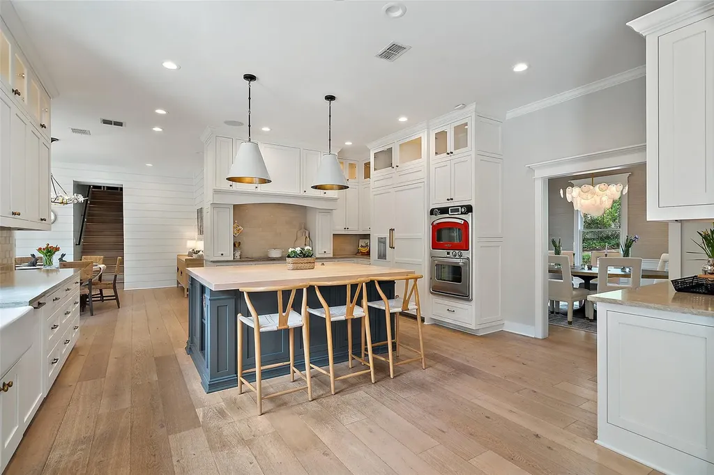 2601 Buckminster Court Austin TX 78746