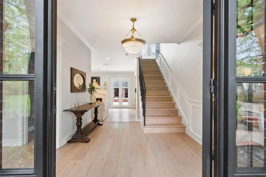 2601 Buckminster Court Austin TX 78746