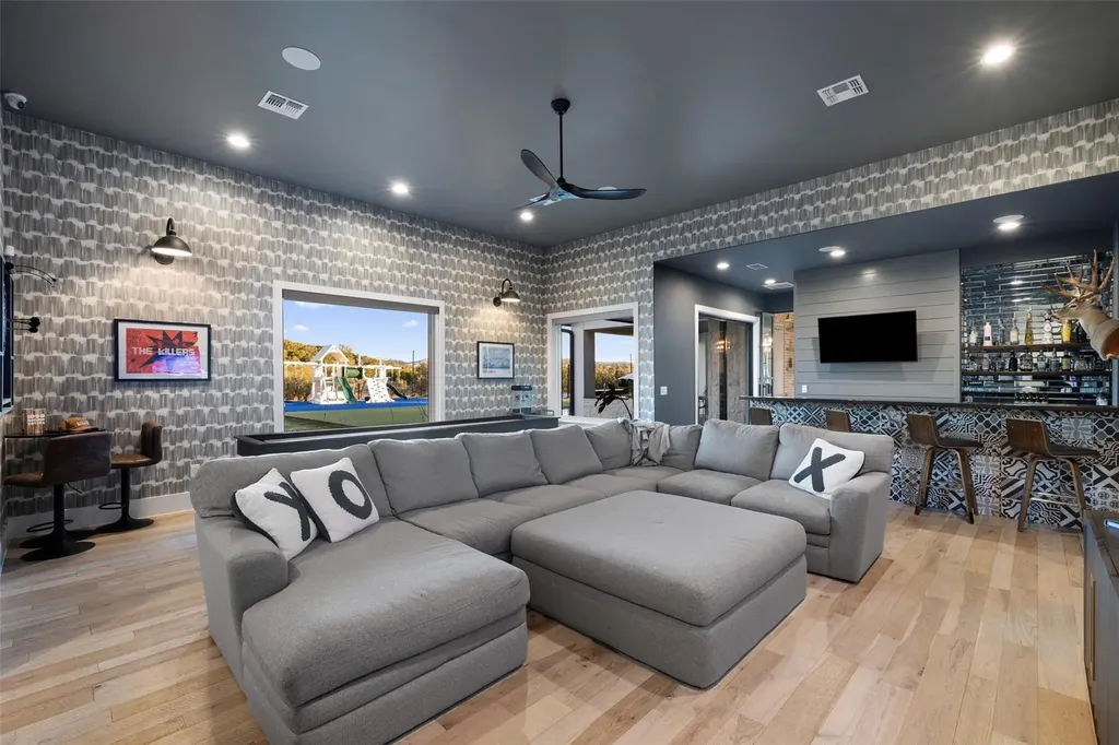 19409 Sean Avery Path Spicewood TX 78669