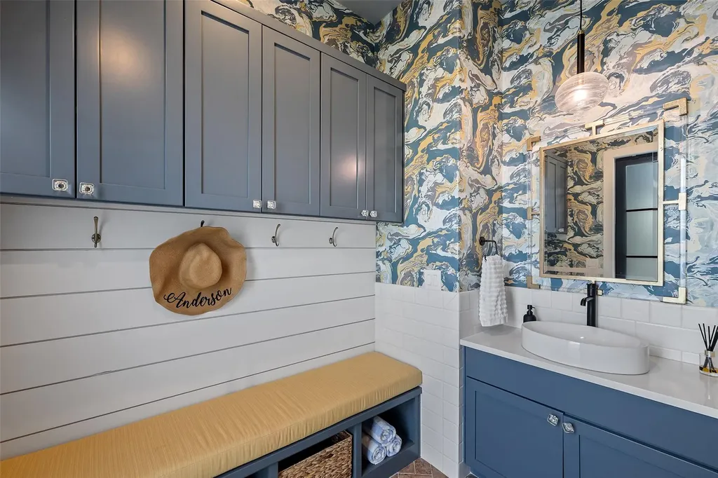 19409 Sean Avery Path Spicewood TX 78669