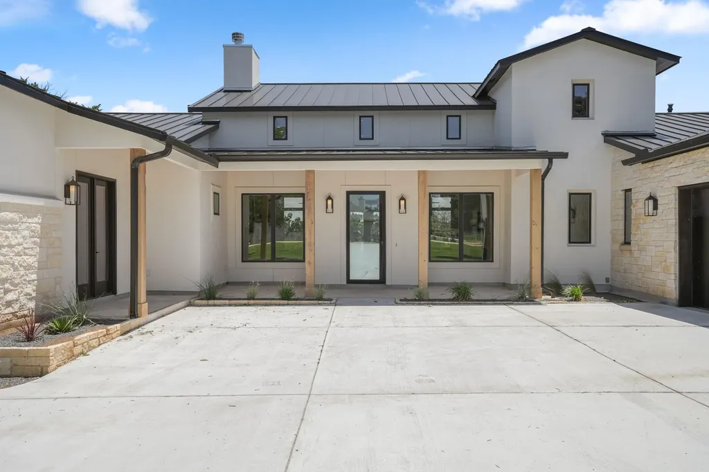 129 Bryce Lane Dripping Springs TX 78620