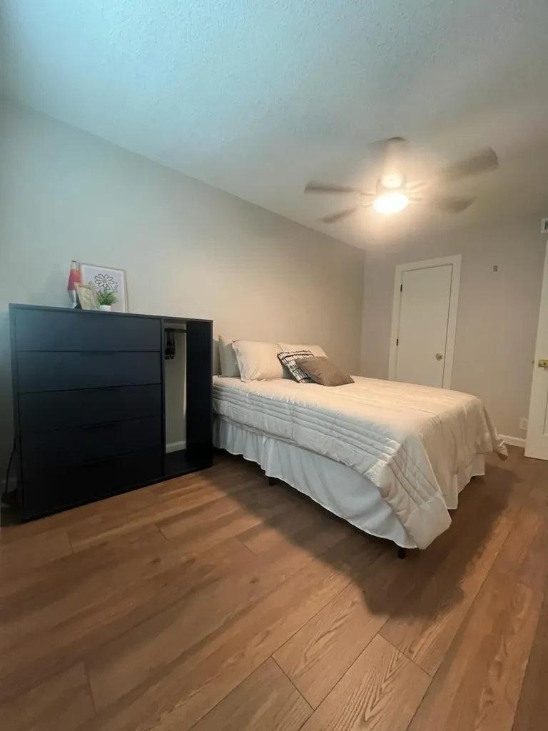 2401 Manor St Road Austin TX 78722