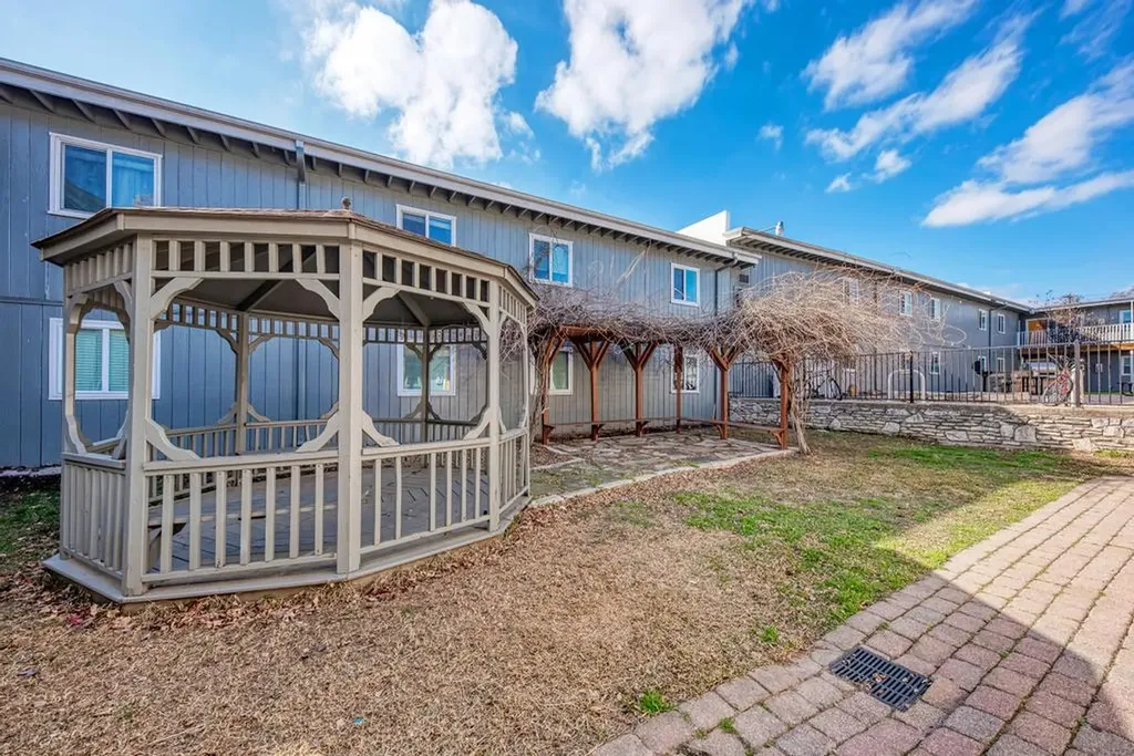 2401 Manor St Road Austin TX 78722