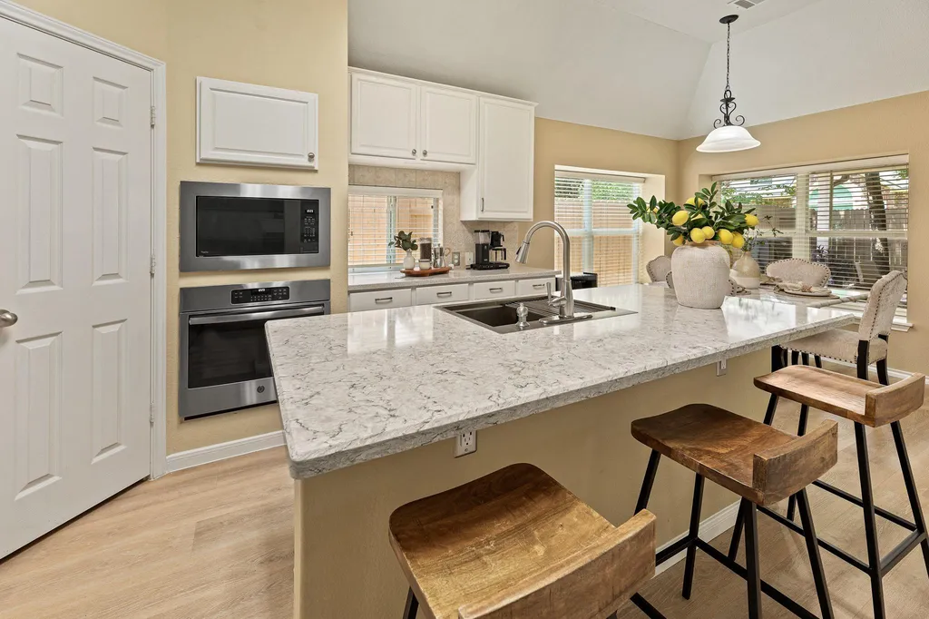 1870 Paradise Ridge Drive Round Rock TX 78665