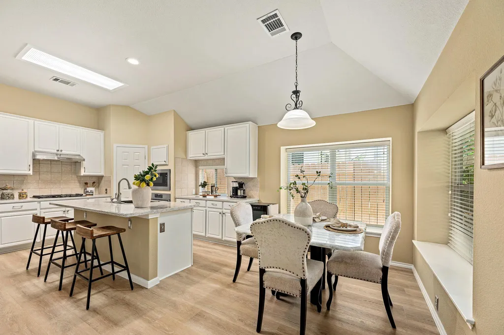 1870 Paradise Ridge Drive Round Rock TX 78665