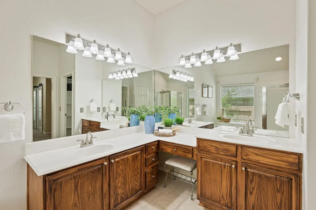 1870 Paradise Ridge Drive Round Rock TX 78665