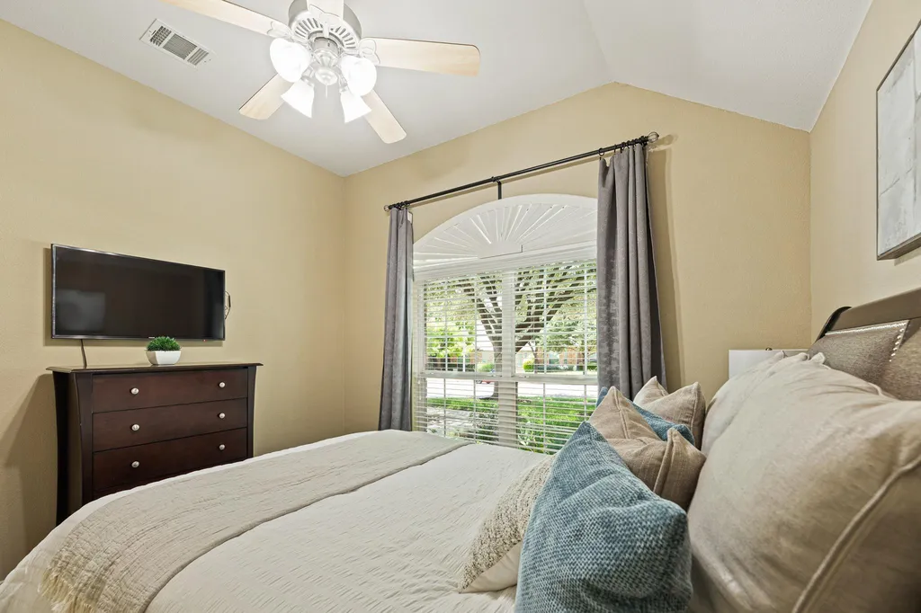 1870 Paradise Ridge Drive Round Rock TX 78665