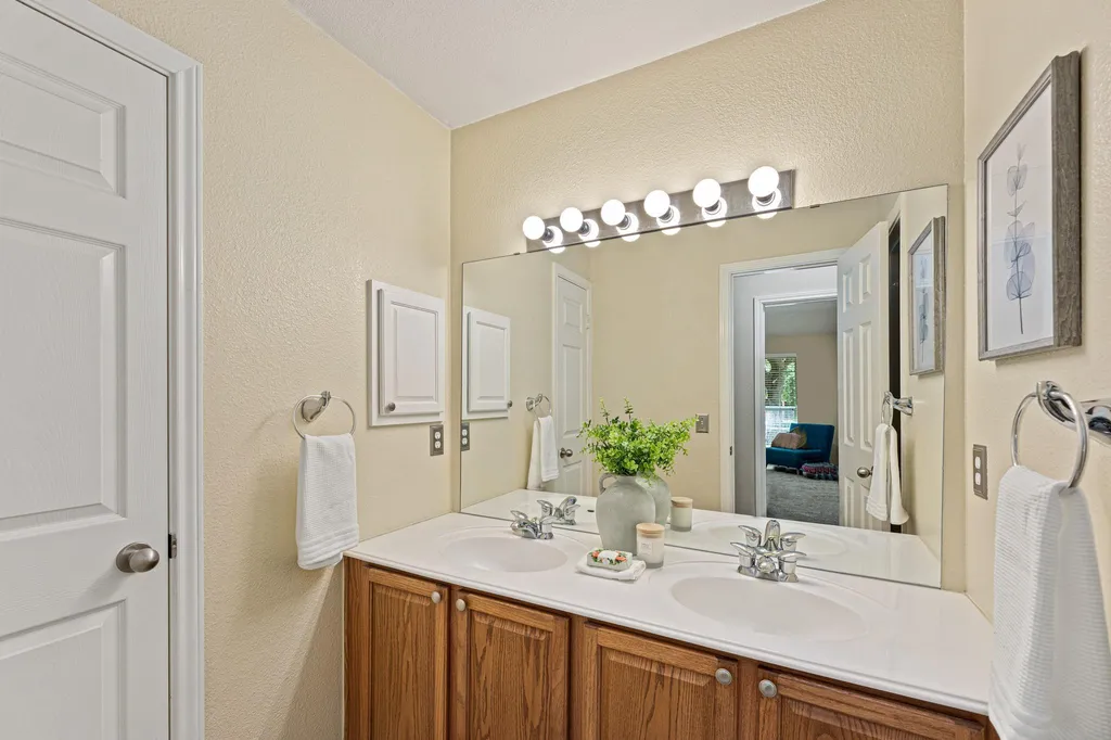 1870 Paradise Ridge Drive Round Rock TX 78665