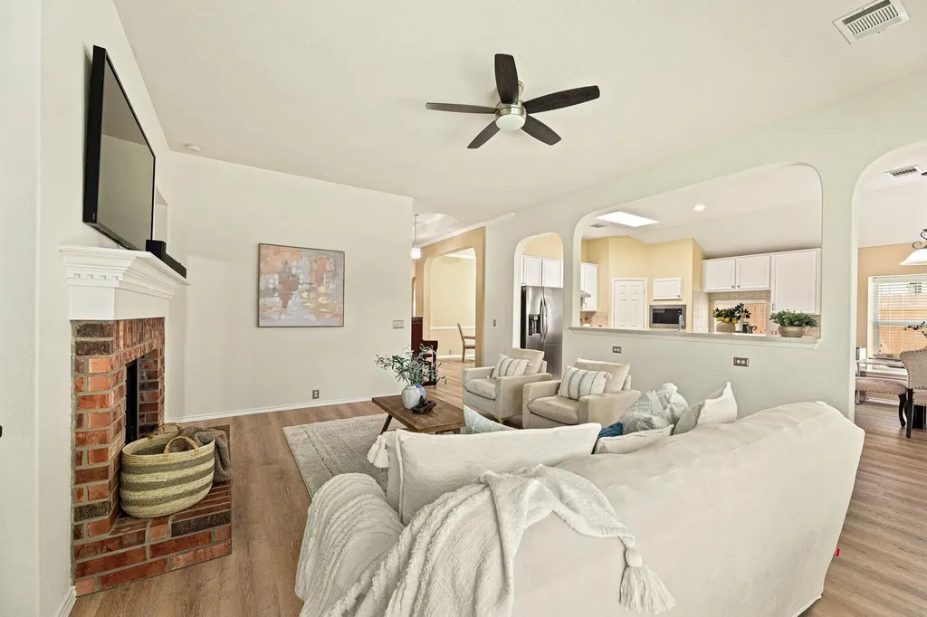 1870 Paradise Ridge Drive Round Rock TX 78665