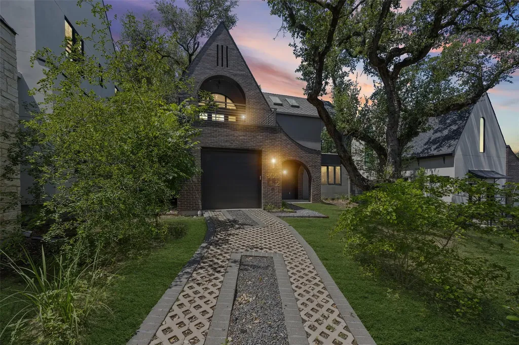 809 Mariposa Drive Austin TX 78704