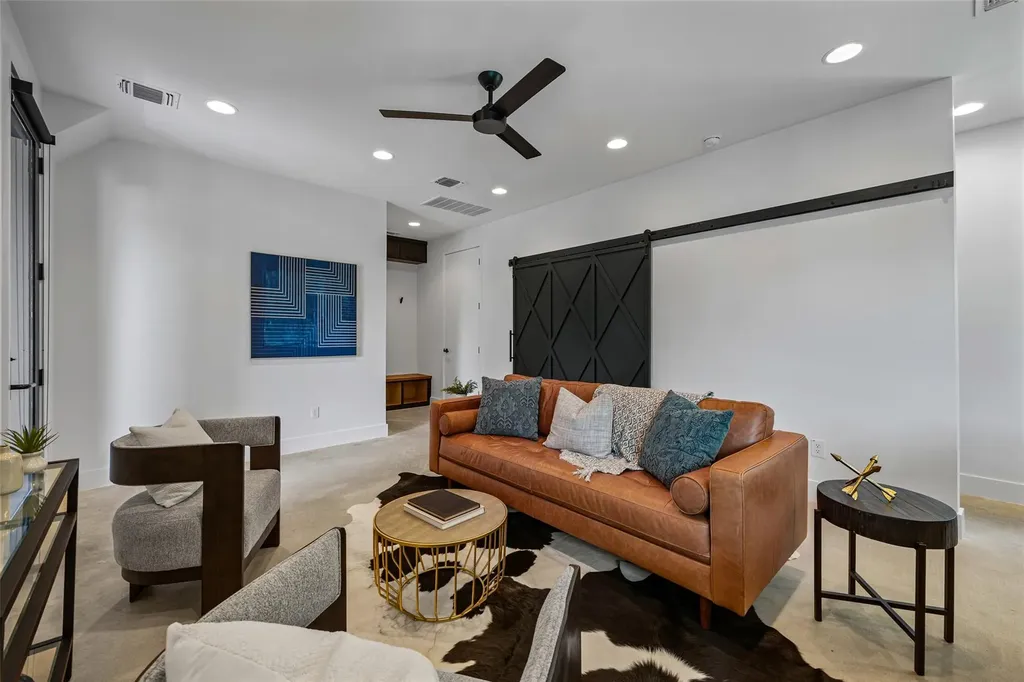 809 Mariposa Drive Austin TX 78704
