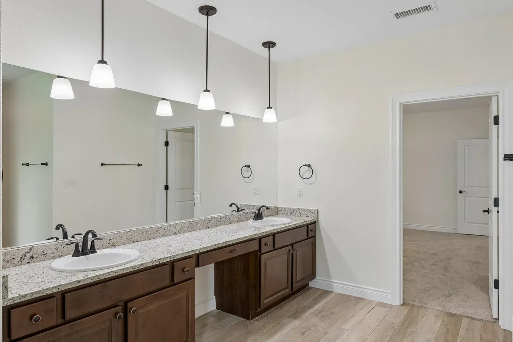 824 Sun Ray Horseshoe Bay TX 78657