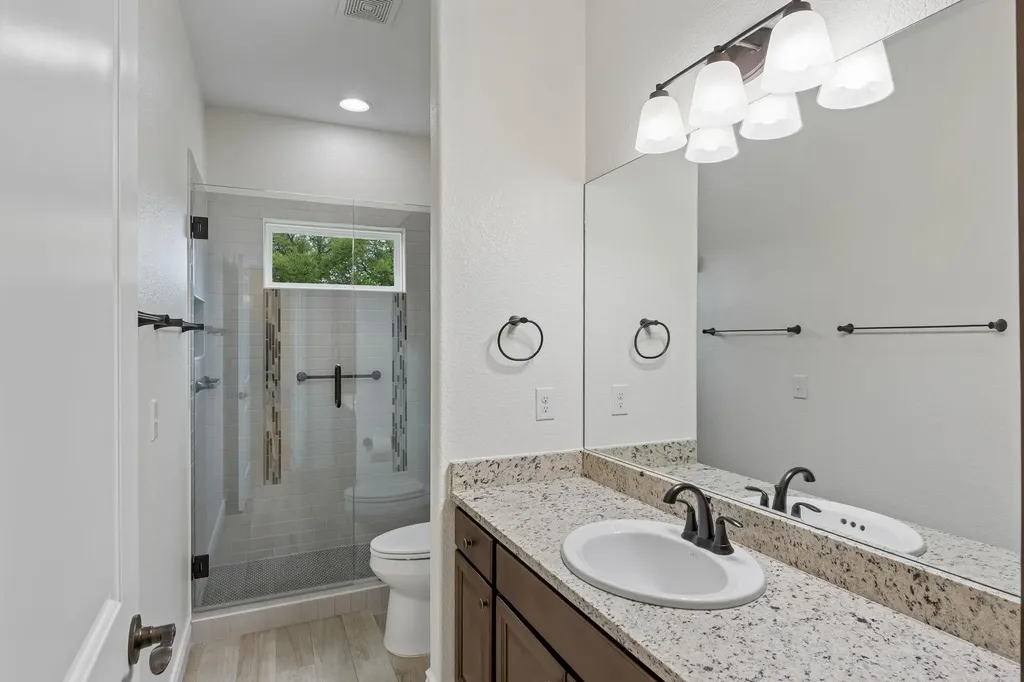 824 Sun Ray Horseshoe Bay TX 78657