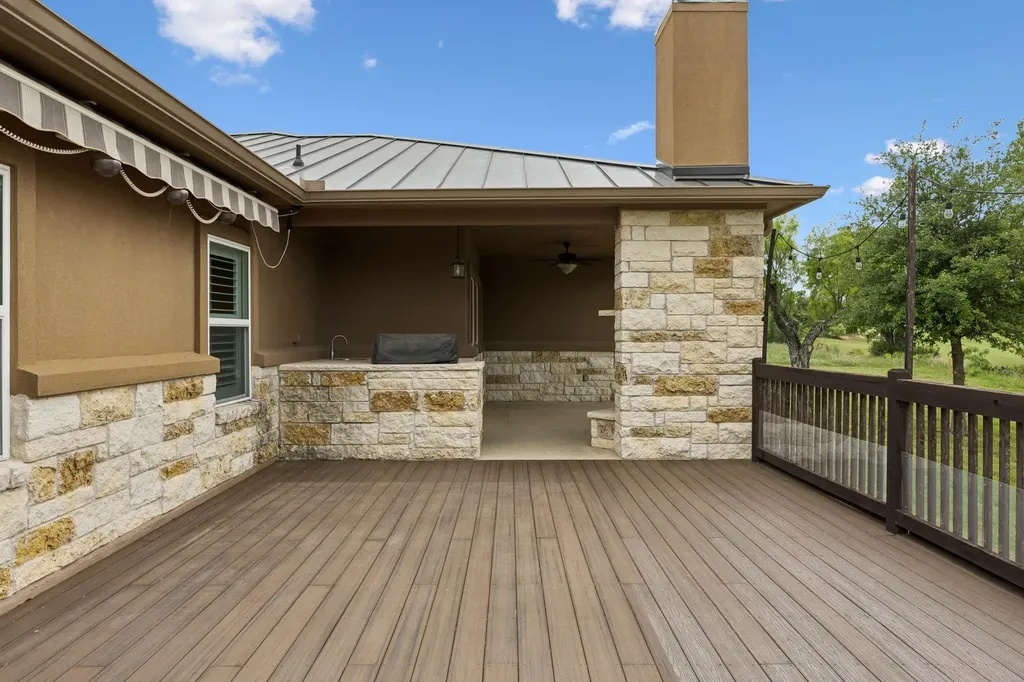 824 Sun Ray Horseshoe Bay TX 78657