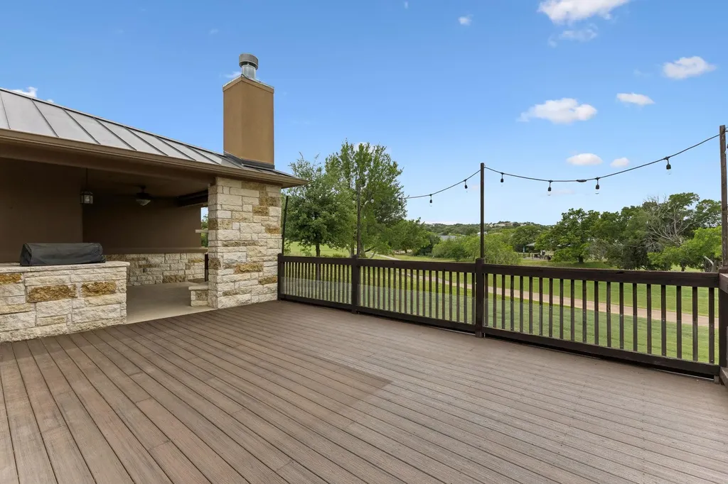 824 Sun Ray Horseshoe Bay TX 78657