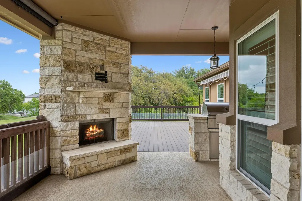 824 Sun Ray Horseshoe Bay TX 78657