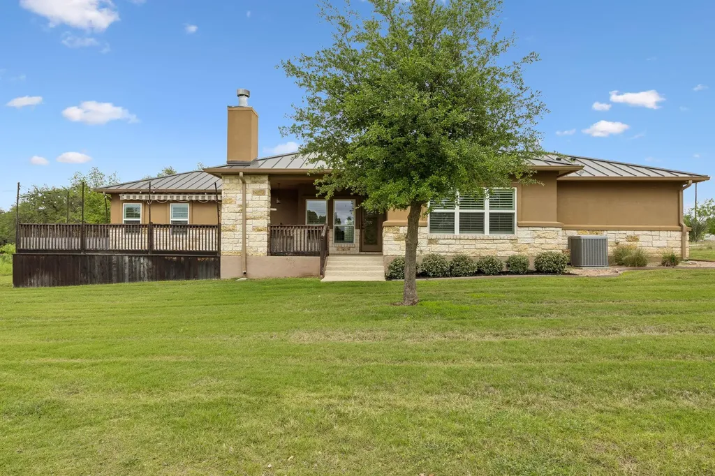 824 Sun Ray Horseshoe Bay TX 78657