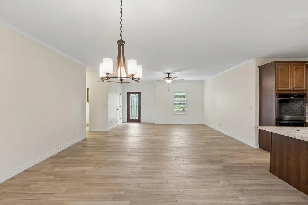 824 Sun Ray Horseshoe Bay TX 78657