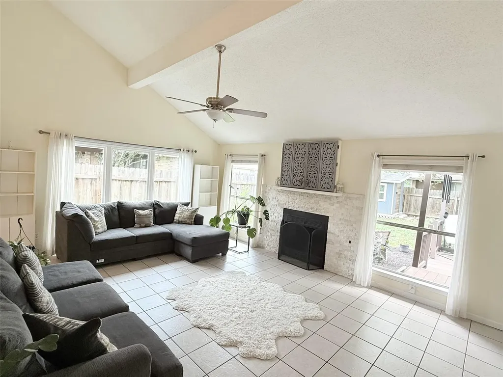 14206 Rosseau Street Austin TX 78725