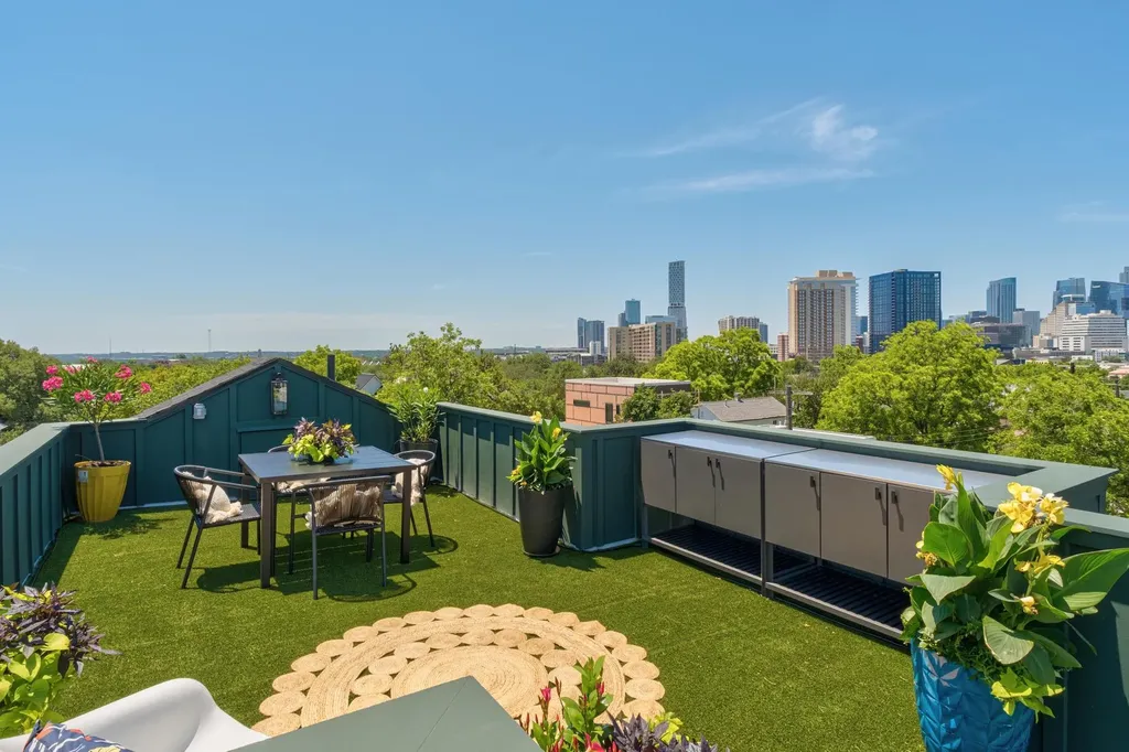 1007 E 15th Street Austin TX 78702