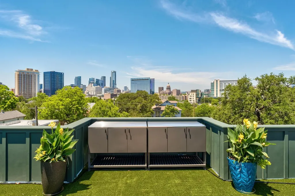 1007 E 15th Street Austin TX 78702