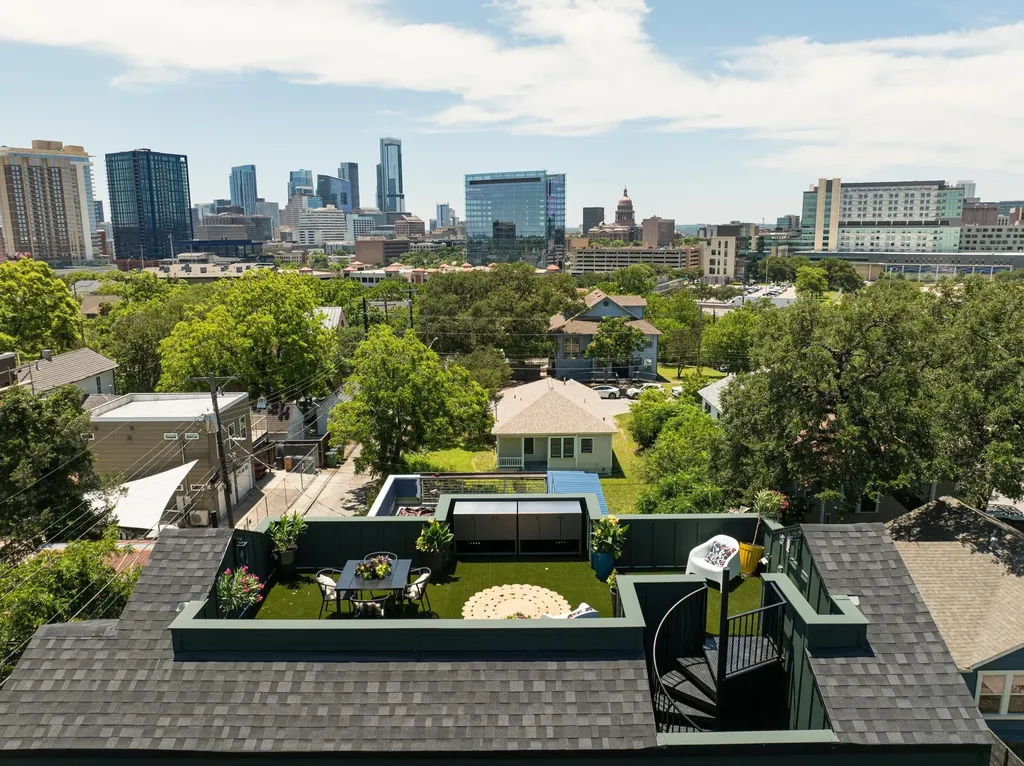 1007 E 15th Street Austin TX 78702