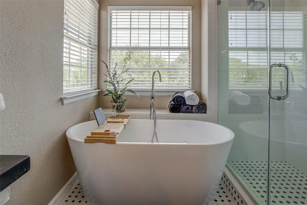 16909 Westview Trail Austin TX 78737