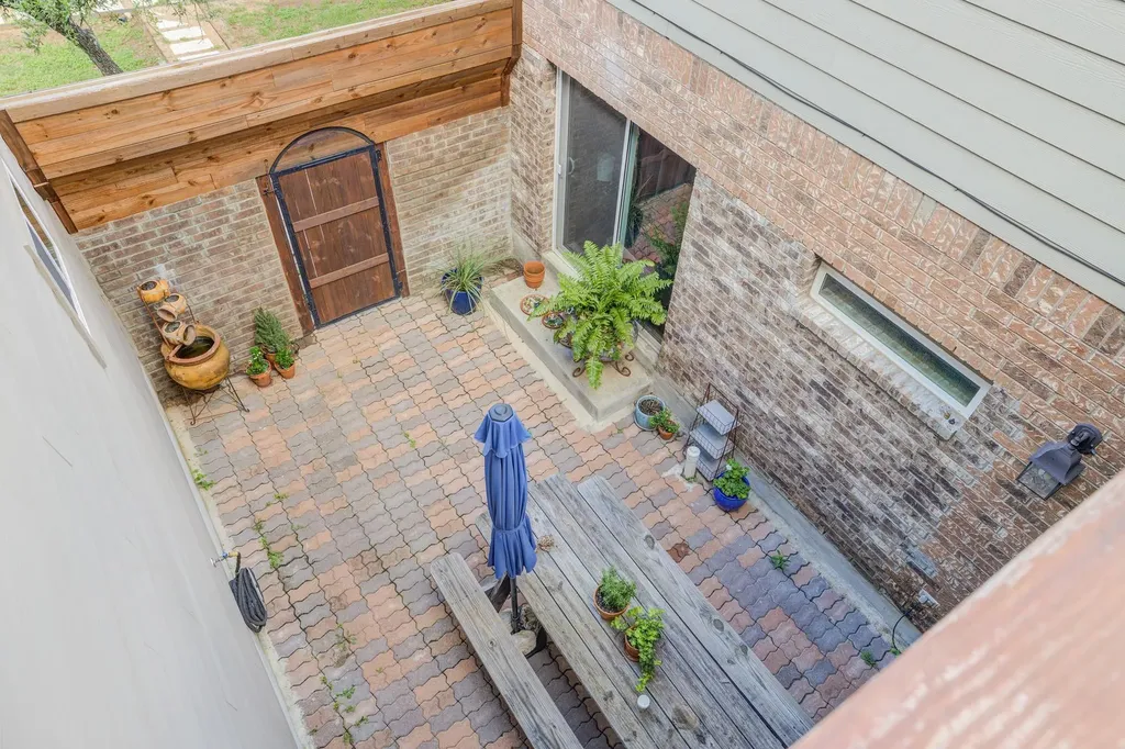16909 Westview Trail Austin TX 78737