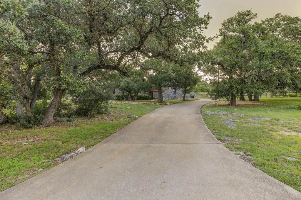 16909 Westview Trail Austin TX 78737