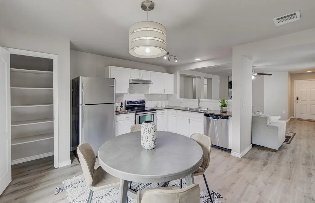 6709 Doyal Drive Austin TX 78747