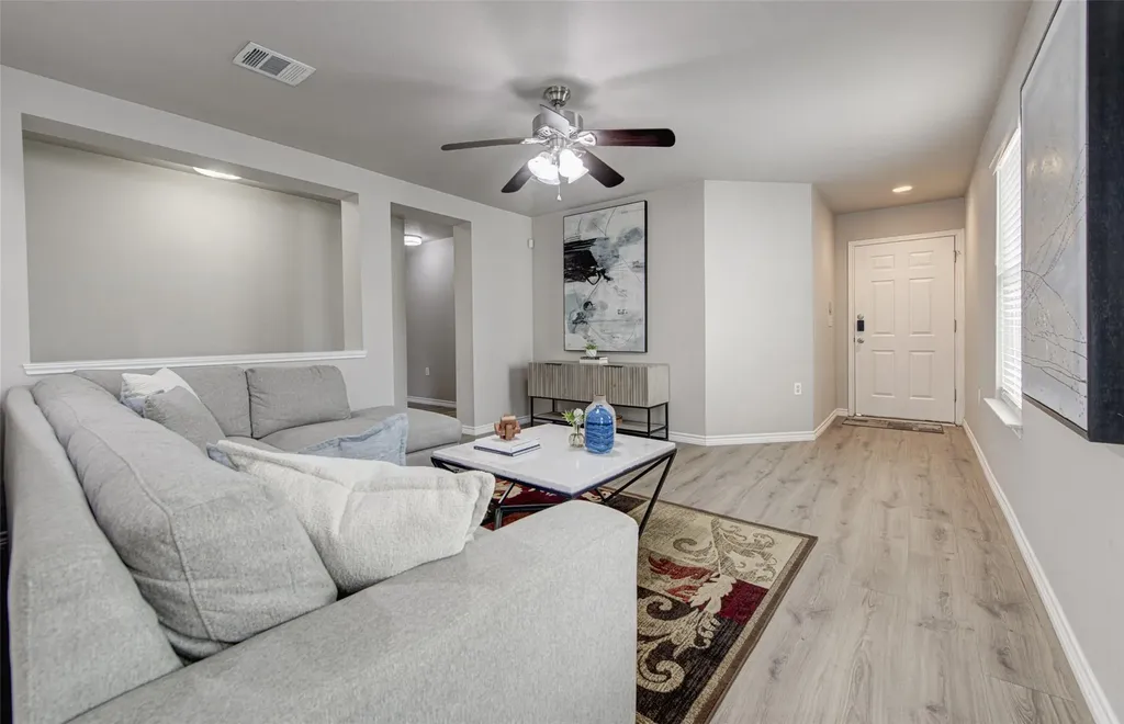 6709 Doyal Drive Austin TX 78747