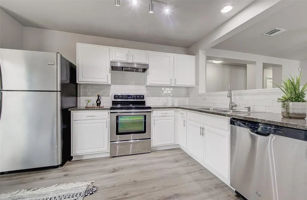 6709 Doyal Drive Austin TX 78747