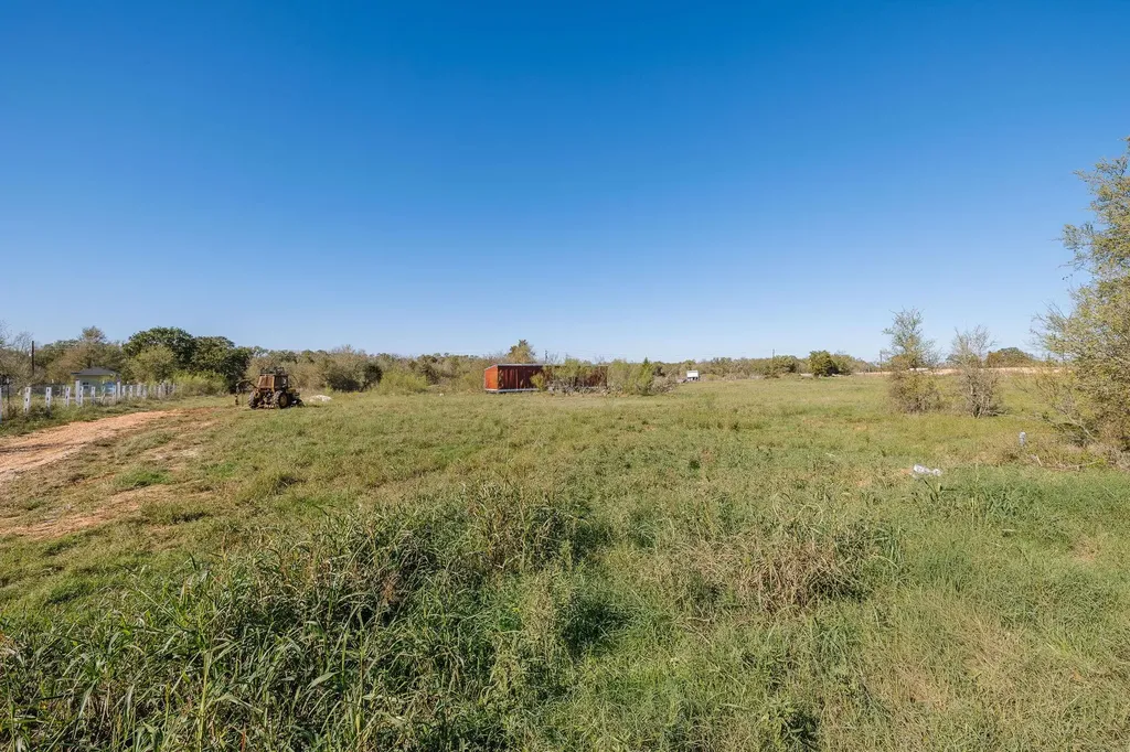 166 Norwood Lane Elgin TX 78621