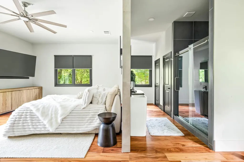 12417 River Bend Austin TX 78732